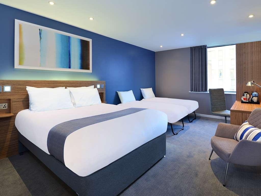 Travelodge London Ealing Kamer foto