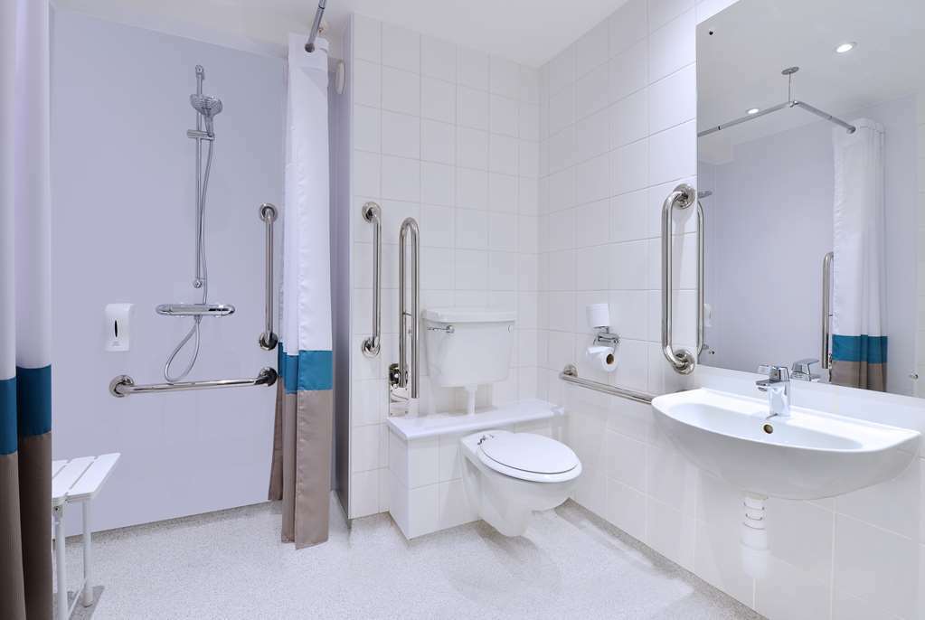 Travelodge London Ealing Kamer foto