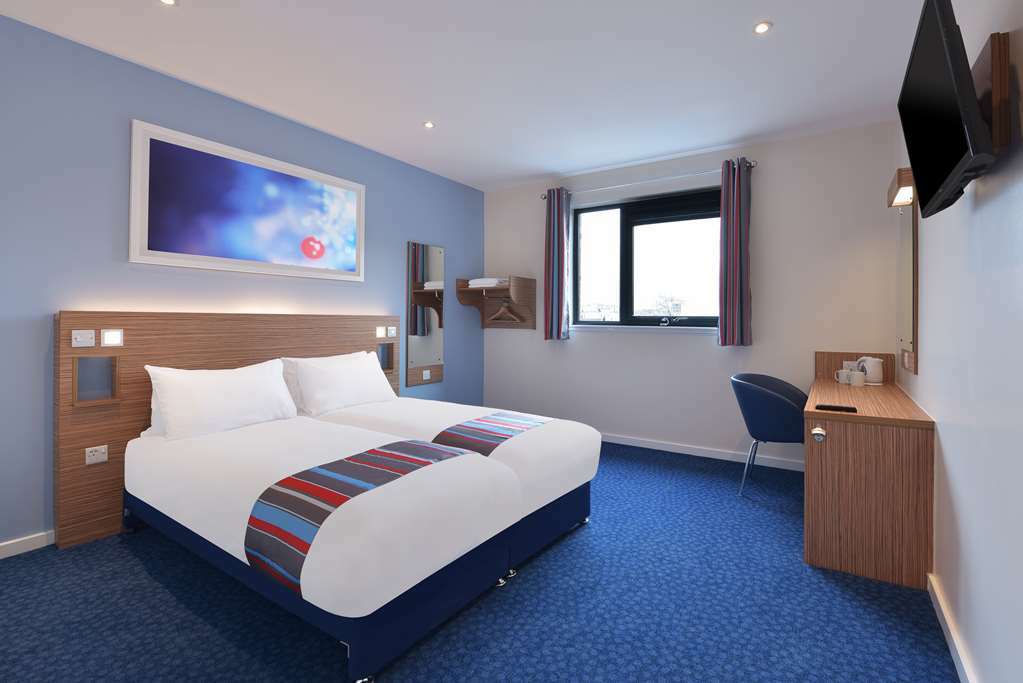 Travelodge London Ealing Kamer foto