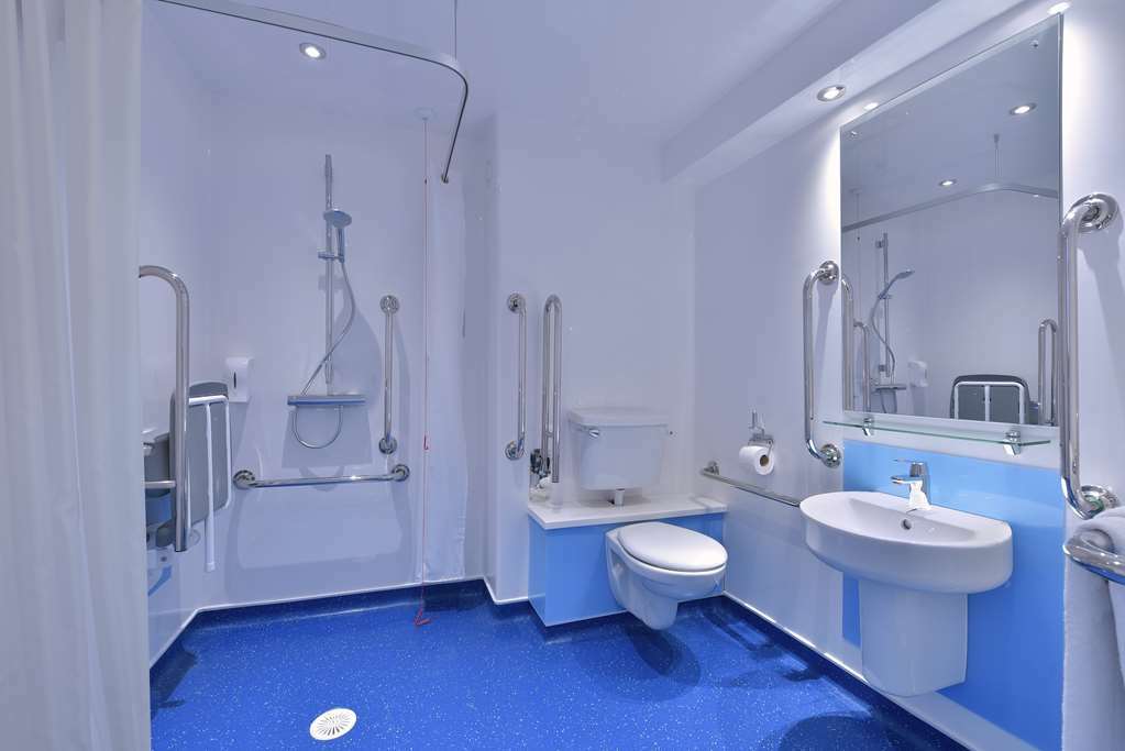 Travelodge London Ealing Kamer foto